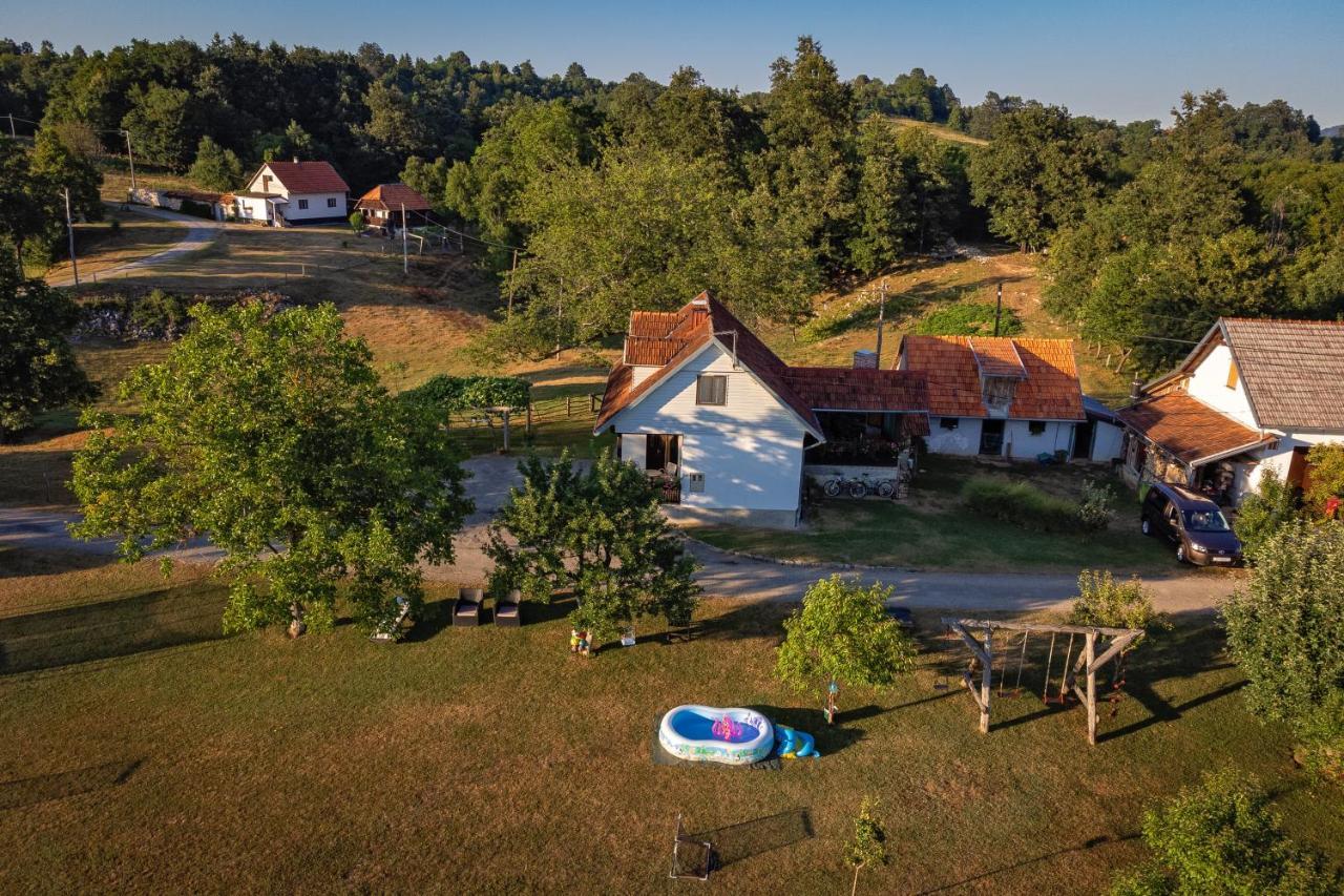 Farmstay Kotic Szluin Kültér fotó